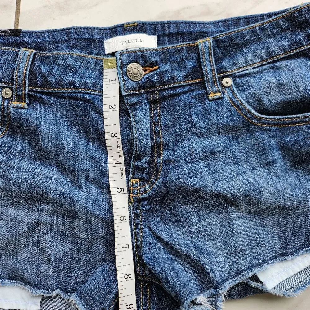 Talula womens denim short shorts size 28